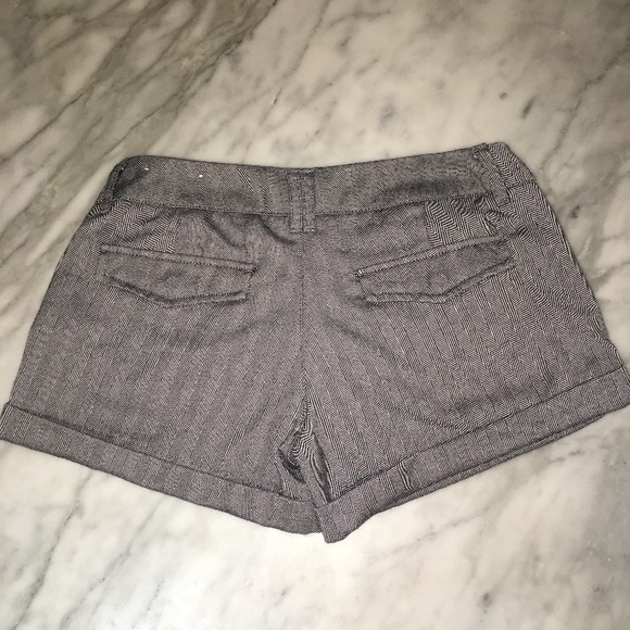 American Eagle grey shorts size 00 - Picture 2 of 4